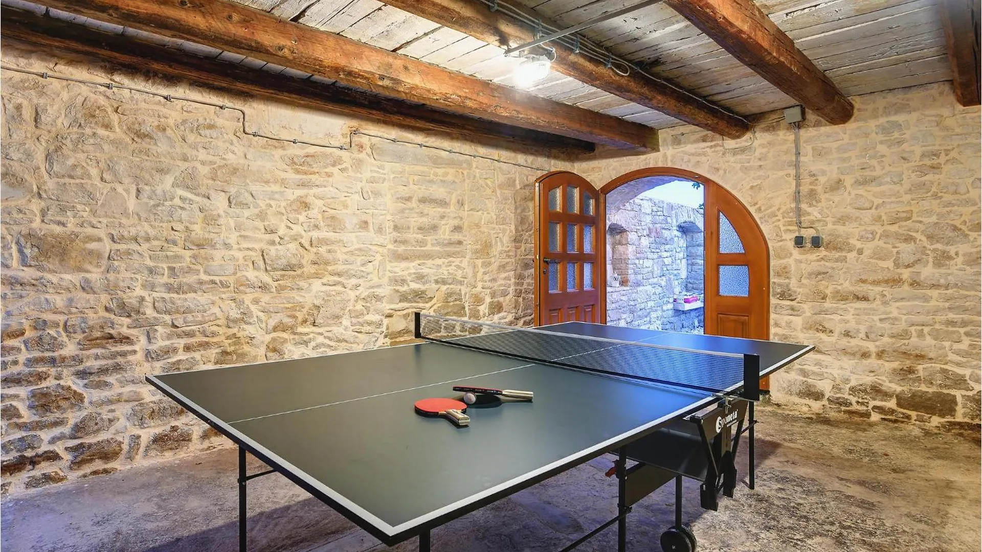 Сasa de vacaciones 4 Bedroom Nice Home In Krnica Croacia